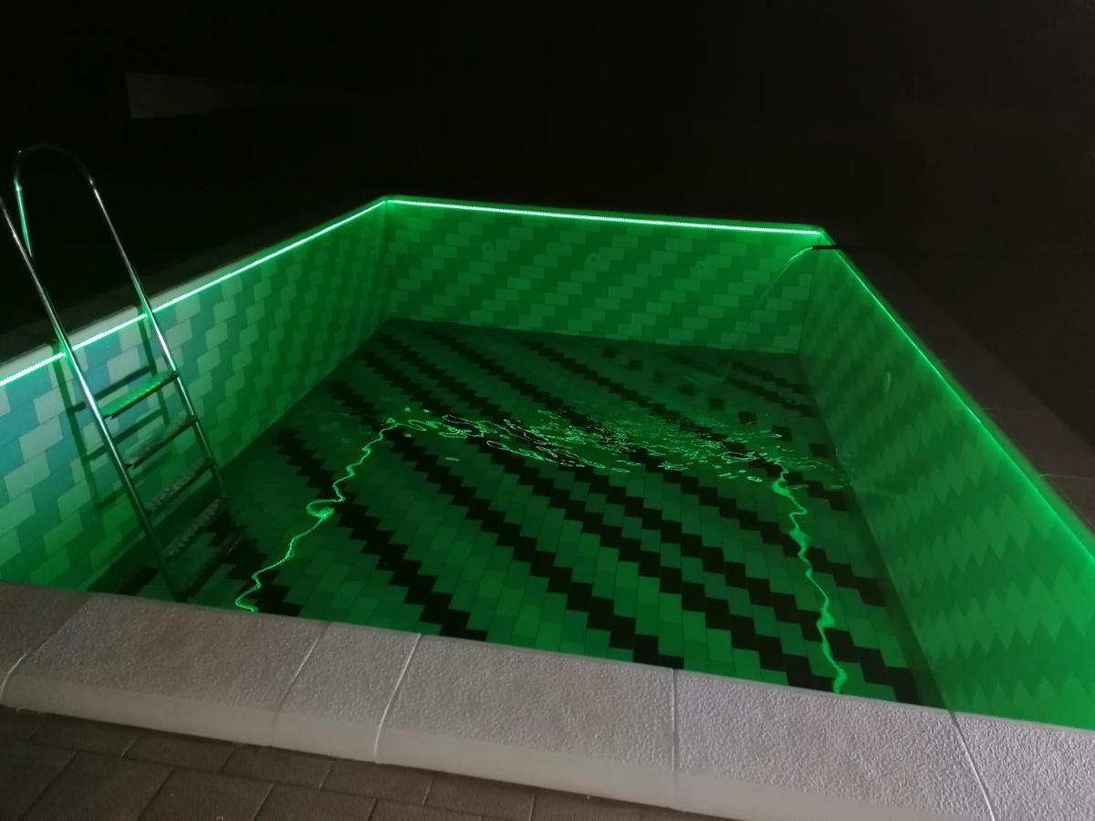 Willa House With Pool Mali Lošinj Zewnętrze zdjęcie