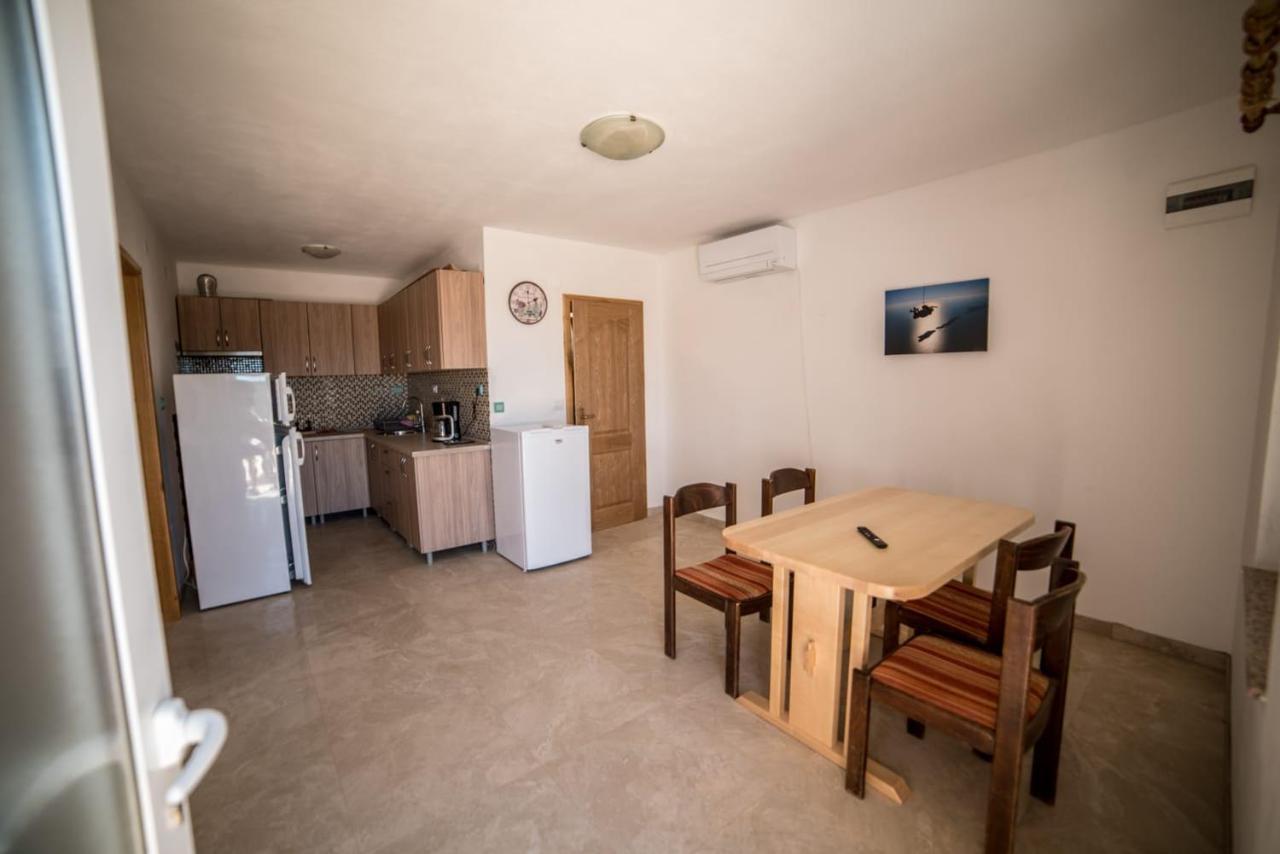 Willa House With Pool Mali Lošinj Zewnętrze zdjęcie